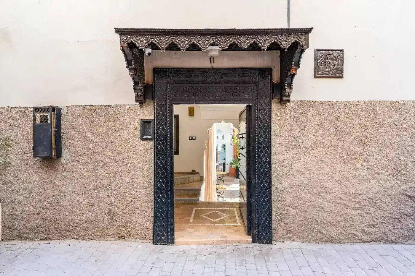Welcome to Riad 5 Sens: A Journey Through the Five Senses